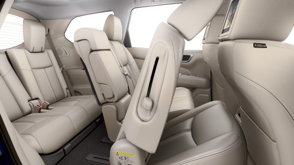 Nissan Pathfinder sliding seats, showing EZ flex seating system with easy access to third row